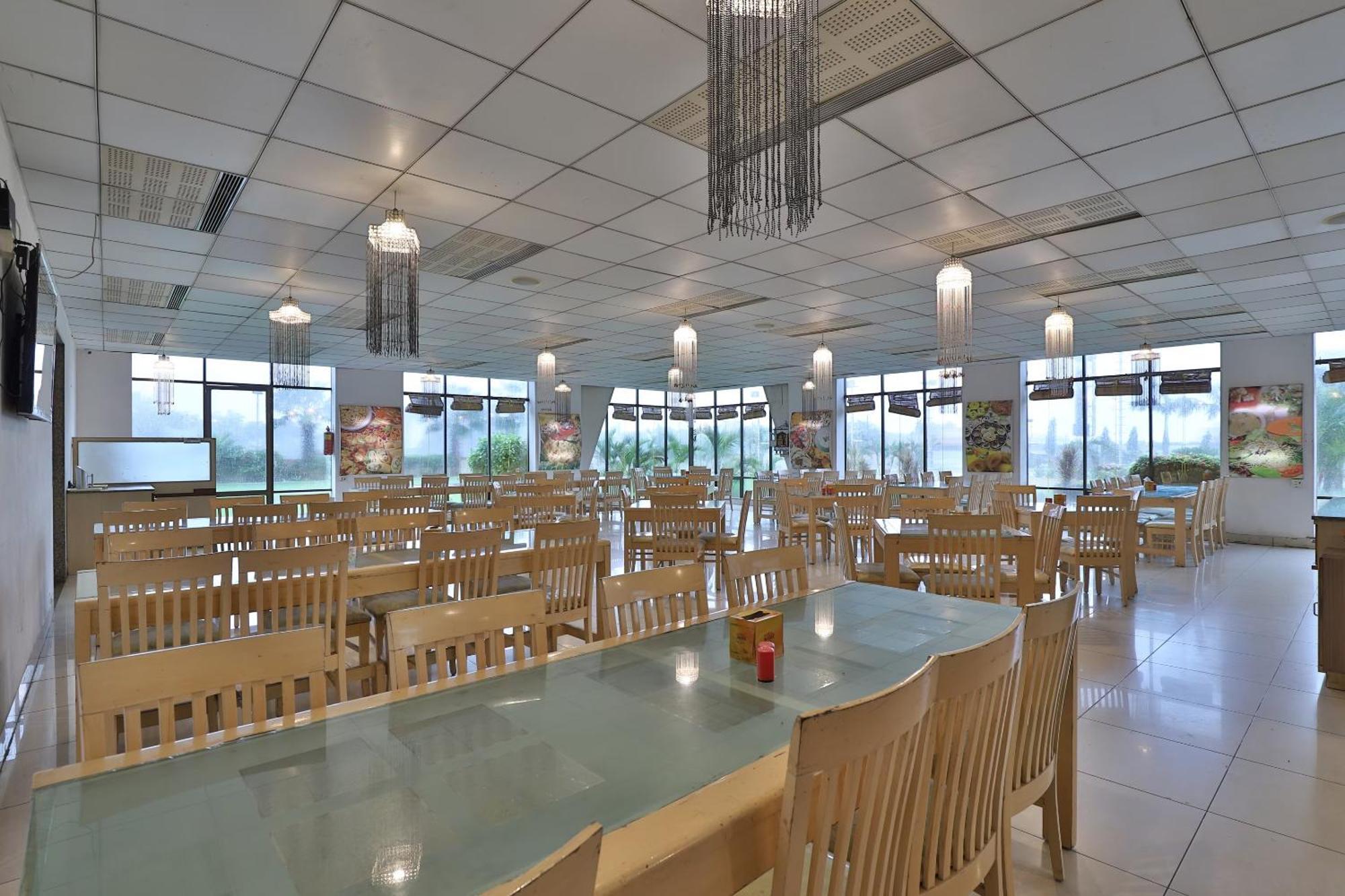 Atithi Resort Bharuch Exterior photo